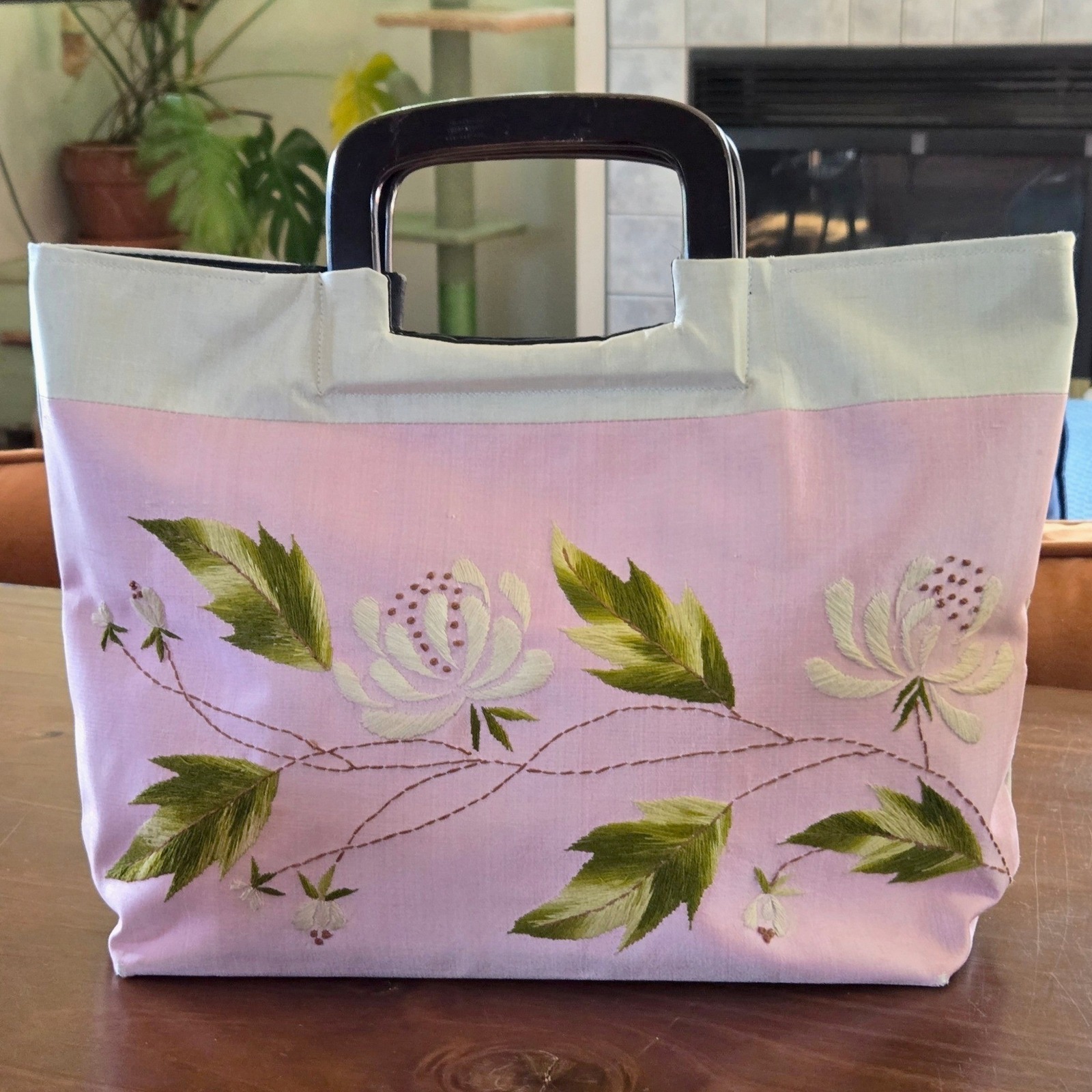 Vintage Floral Boho Della Q Embroidered Silk Tote Bag Pink Cream Wood Handle